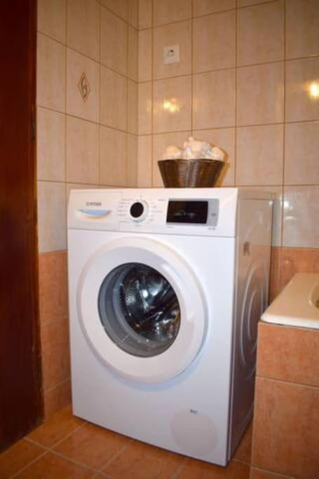 Marble Cool 2-Bedroom Down Town Yard House Kissamos Bagian luar foto